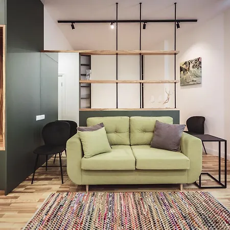 Harmony- Brand New & Cozy Very Center Of