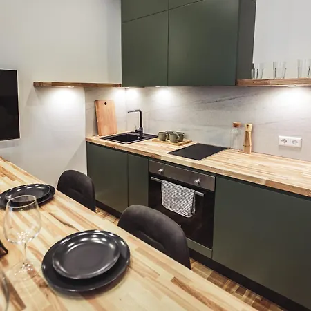 Harmony- Brand New & Cozy Very Center Of Apartment *