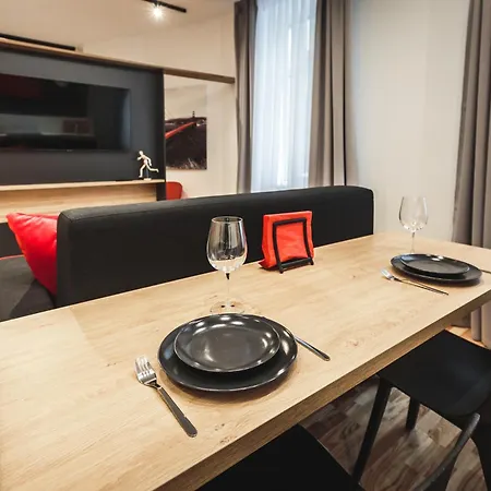 Harmony- Brand New & Cozy Very Center Of Apartment *