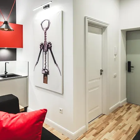 Harmony- Brand New & Cozy Very Center Of Apartment *