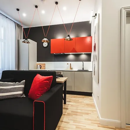 Harmony- Brand New & Cozy Very Center Of Apartment *